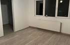 Vand apartament semidecomandat in Plopeni ! - 1