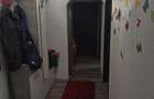 Vand apartament3camere micro 13 b - 1