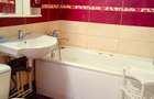 Apartament 2 camere, parter inalt, semidecomandat, Piata Tomis 2