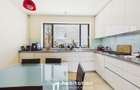 Vilă exclusivistă | 275 mp utili | Teren 700 mp | Garaj & Terasă - 30
