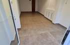 Vind spatiu comercial stradal