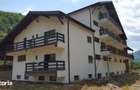 Pensiune / Hotel in Voineasa si 11 561 mp teren intravilan - 1