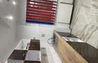 Proprietar, inchiriez apartament doua camere renovat