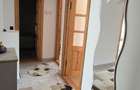 Vand apartament cu 3 camere, decomandat, str 13 decembrie