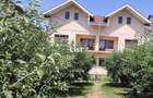 Casă cu 10 camere cu Teren 2600 Mp în Albert - 1