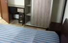 Persoana fizica inchiriez apartament doua camere decomandat,zona canta - 7