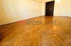 Apartament cu 3 camere decomandat în Decebal - 2