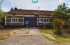 Casa cu 8 Camere in Salajeni - 1
