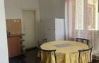 Proprietar,inchiriez apartament la casa .