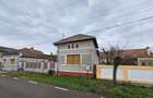 Casă cu 3 camere în Aurel Vlaicu