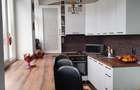 Vand - Apartament cu 3 camere si curte proprie - 4