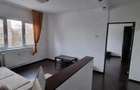 De inchiriat apartament 3 camere decomandat, zona Gheorghe Lazar - 1