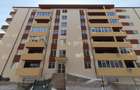 Apartament cu 3 camere decomandat în Apărătorii Patriei - 2