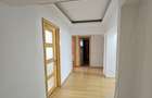 Apartament cu 4 camere decomandat în Trocadero - 9