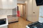 Apartament cu 3 camere semidecomandat în P-ța Victoriei - 13