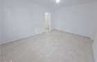 Apartament 2 camere, etaj 2, cu centrala, nemobilat, Piata Sud - 11