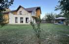 Casă individuală cu 5 camere cu Canalizare în Borhanci - 15