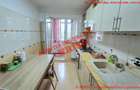Apartament cu 4 camere decomandat în Central - 2