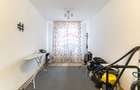 Apartament cu 3 camere decomandat în Tractorul - 24