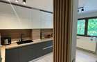 Apartament cu 3 camere decomandat în Victoriei - 2