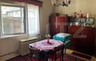 Casa vanzare cu 3 camere in zona Dambu, 877 mp, zona semice - Targu Mures (Mures)