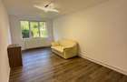 Vand Apartament cu 2 camere hol mare baie si bucatarie - 5