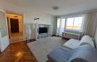 Apartament cu 3 camere semidecomandat în Central - 1