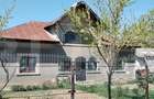 Casă cu 3 camere cu Teren 1100 Mp în Central - 1