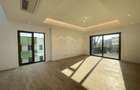 Apartament cu 4 camere decomandat în Ștefan cel Mare - 8