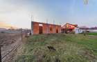 Teren de vanzare cu casa la rosu in Santana - 1
