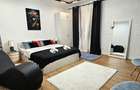 Apartament cu 7 camere decomandat în Universitate - 3