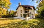 Vilă individuală |  Erou Iancu Nicolae | 5 dormitoare | Grădina 450 mp