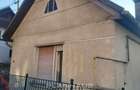 Casă cu 2 camere cu Canalizare în Valea Roșie - 4