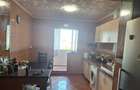 Apartament cu 3 camere semidecomandat în Berceni - 1