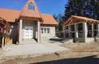 Casă cu Teren 4642 Mp în Bârsău - 4