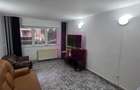 Apartament cu 3 camere de vanzare in Campina, parter
