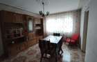 Apartament cu 3 camere semidecomandat în Micro 4 - 1