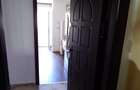 Apartament cu 3 camere decomandat în Crișcior - 13