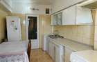 Apartament cu 3 camere decomandat în - 9