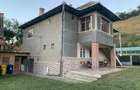 Casă cu 6 camere în Central - 2