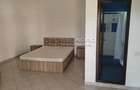 Casă cu 14 camere cu Canalizare în Central - 8