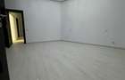 Apartament cu 4 camere decomandat în Universitate - 4