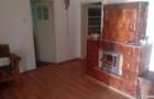 Casă cu 6 camere în Brebu - 1