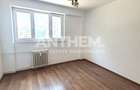 Apartament cu 3 camere decomandat în Vitan - 9