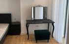 Apartament cu 3 camere semidecomandat în P-ța Victoriei - 4