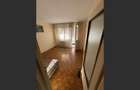 Apartament cu 3 camere semidecomandat în Micro I - 4