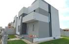 Casă individuală cu 4 camere cu Teren 455 Mp în Berceni - 2