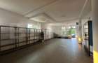 Proprietate S+P+E, 350 mp teren, spa?ii comerciale ?i pote - Calan (Hunedoara)