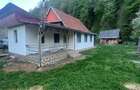 Casă cu 2 camere cu Teren 300 Mp în Nădrag - 1
