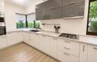 Duplex spa?ios, complet mobilat, intr-o zona lini?tita, langa rau - 5